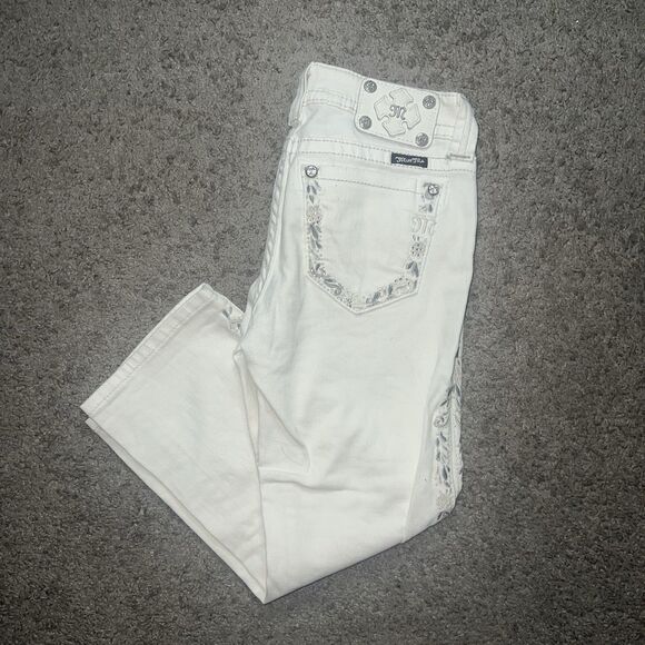 MISS ME Women's Cuffed Capri White Embellised Embroidered Jeans Size 27 - Picture 1 of 8
